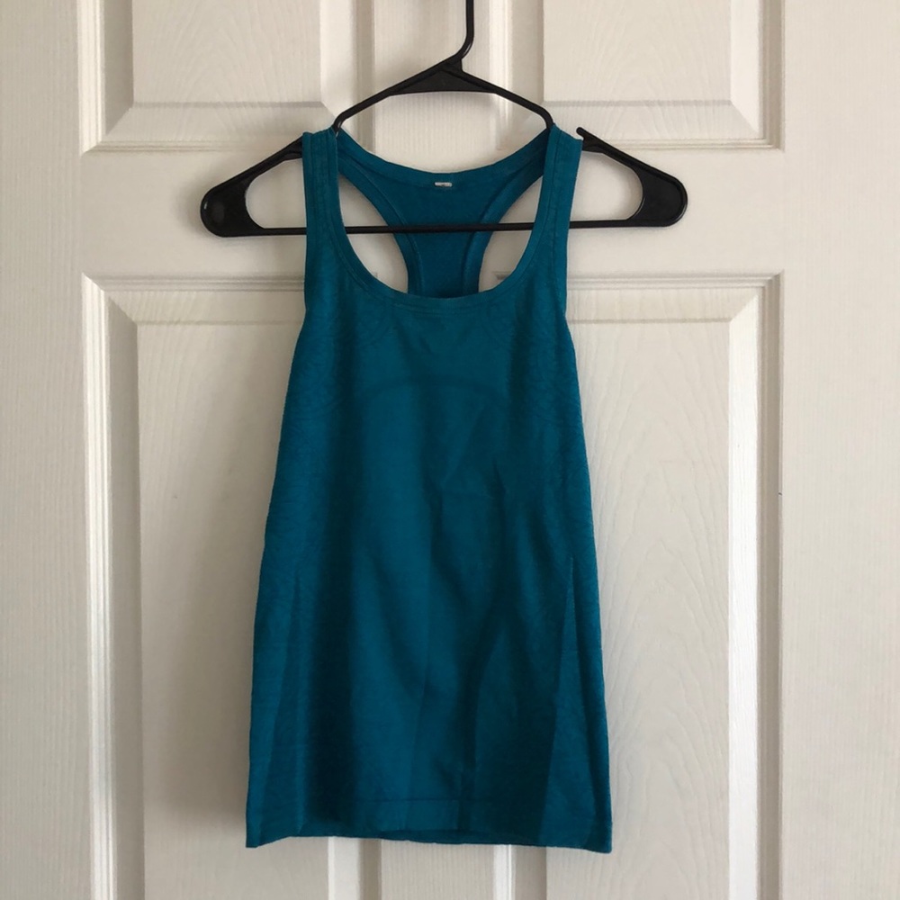 Lululemon swiftly tech razorback tank